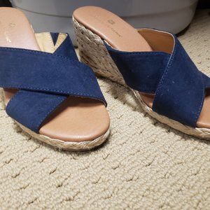 Tommy Bahama size 6 great condition